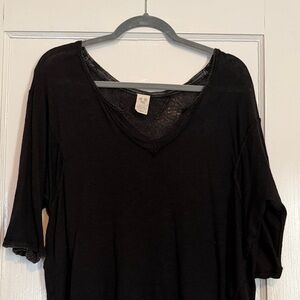 Free People Black V-Neck Short Sleeve Tee